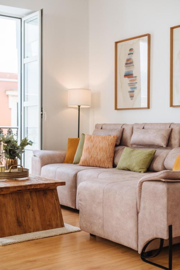 Hostly Rivero 2a Center Loft-fibre-communal Terrace-parking Optional-cless * Seville