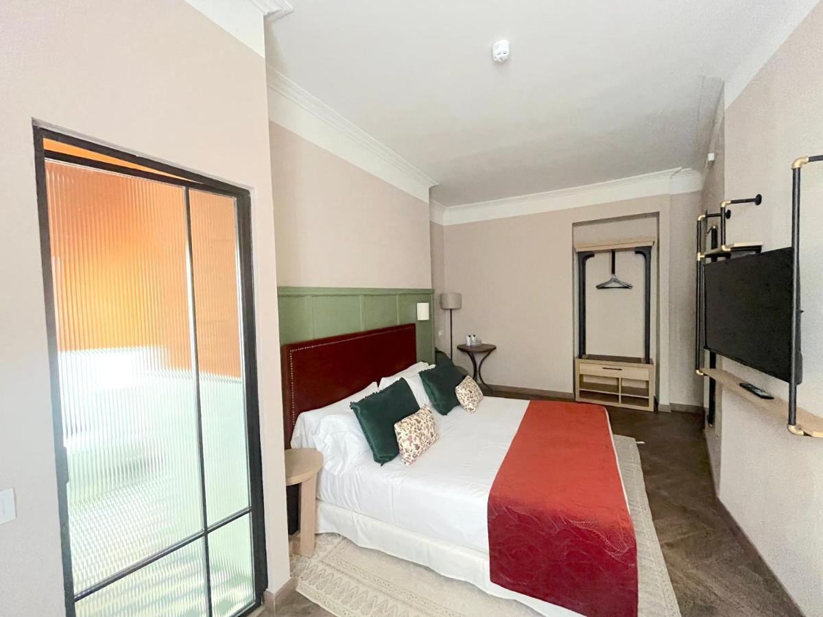 Hotel The Honest & Seville