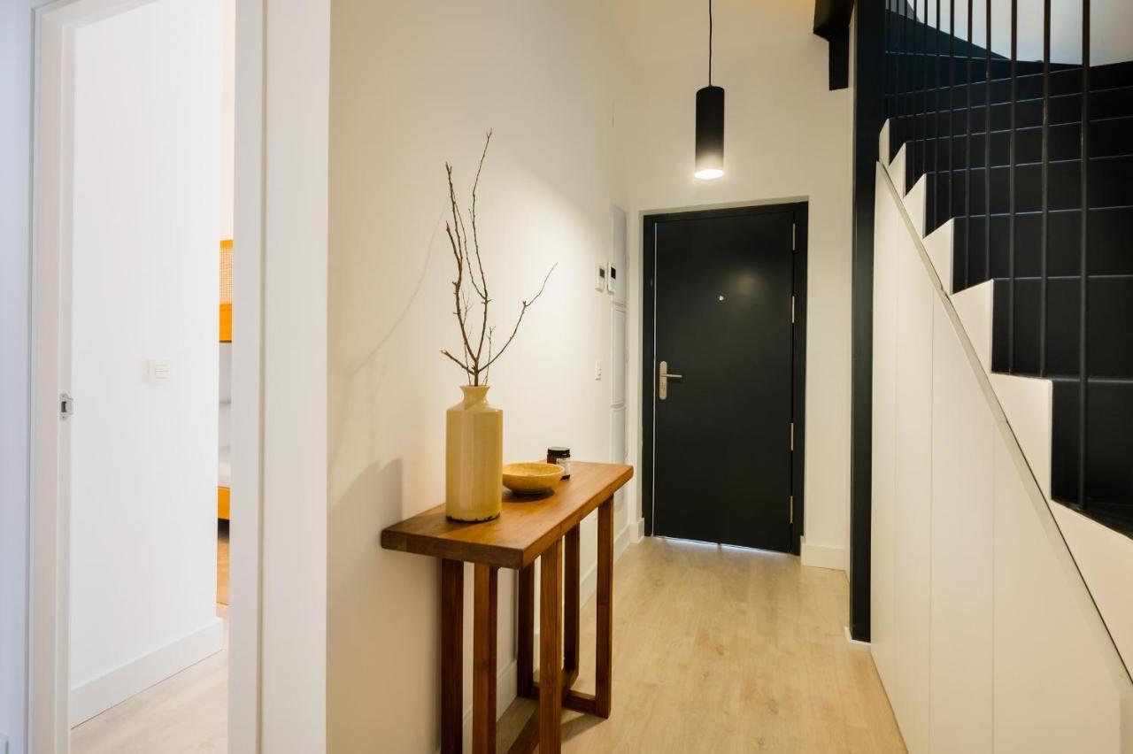 Stylish Designer Duplex-3Beds 2Baths-Puerta Carmona Centro * Seville