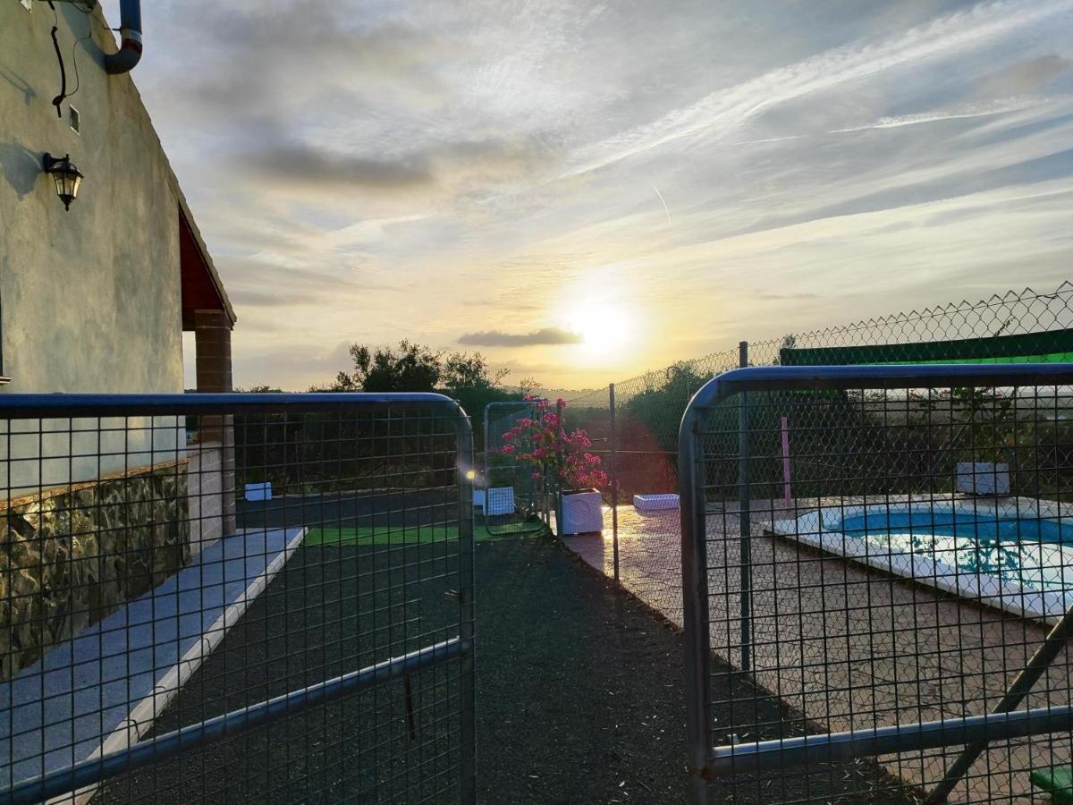 Holiday home Mesa Del Lobo Cabrahigo Seville
