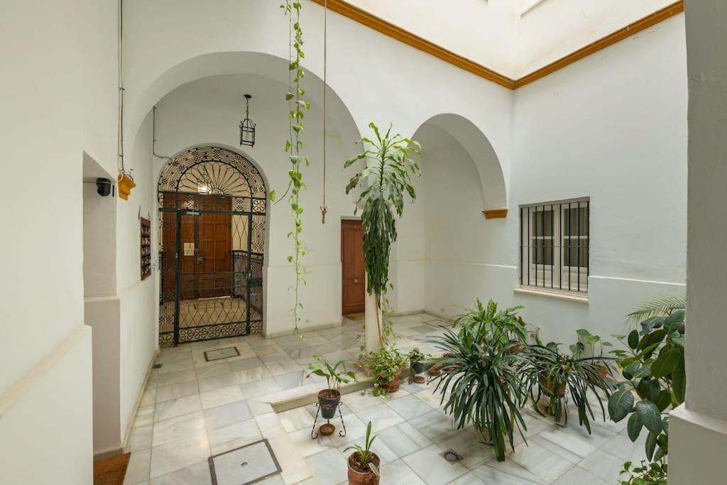 Apartment Juan De La Encina *