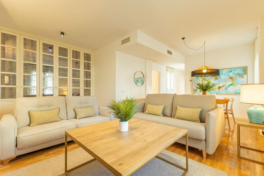 Triana Deluxe By Valcambre Apartment *