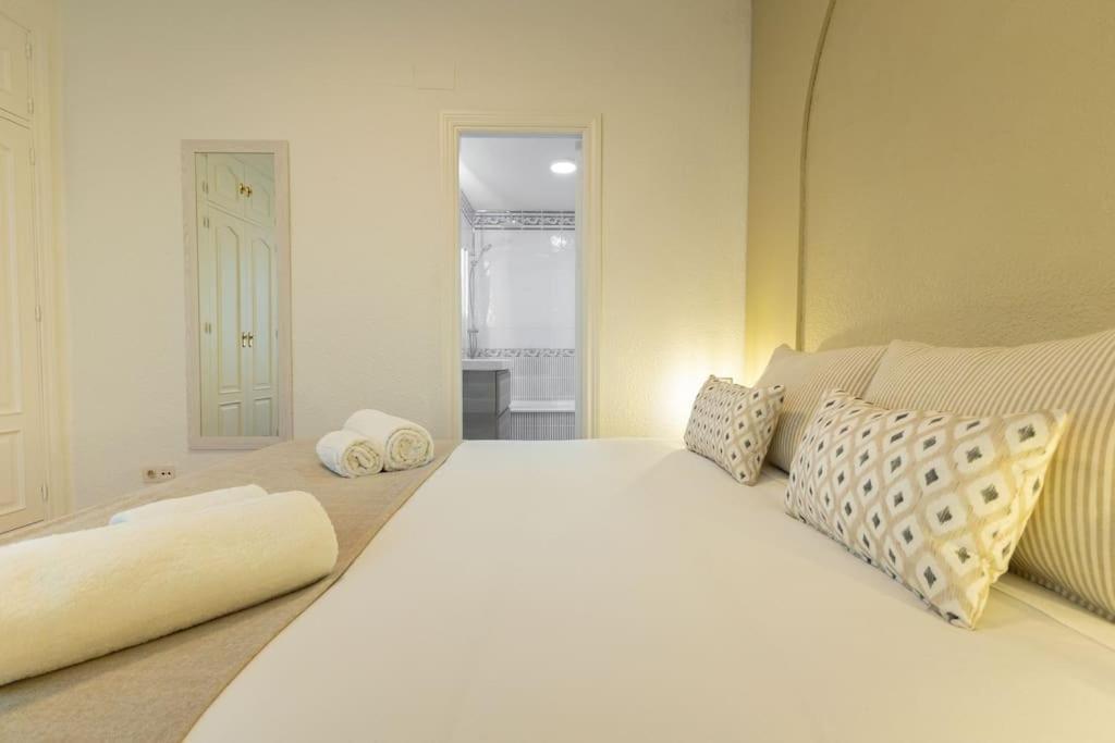 Triana Deluxe By Valcambre Apartment *