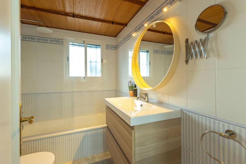 Apartment Triana Deluxe By Valcambre