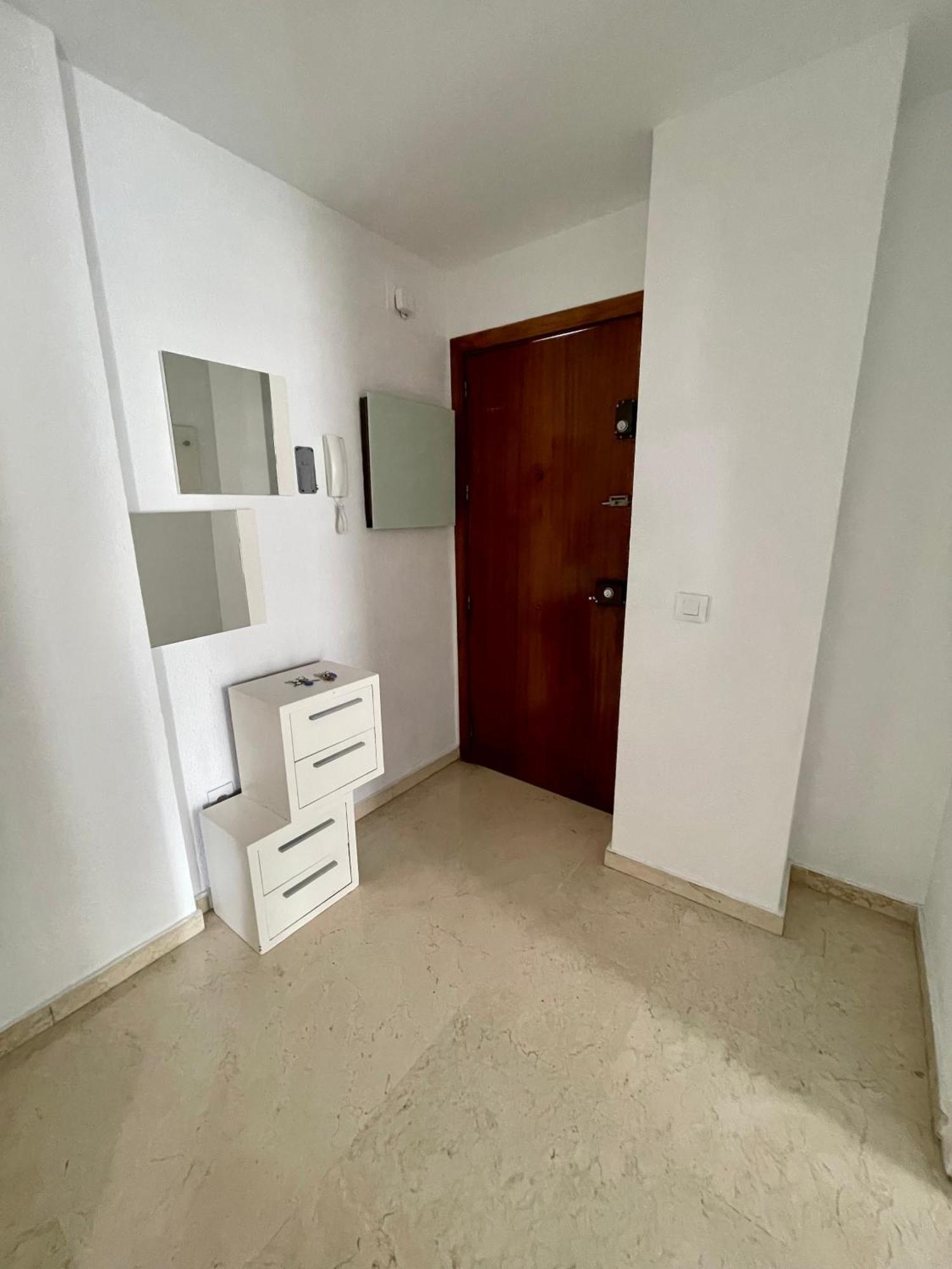 Piso Azores-fibes Seville