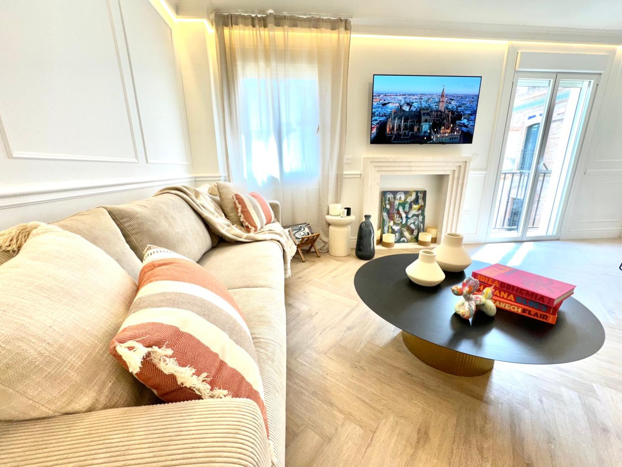 Luxury Cathedral Views In Apartment Seville