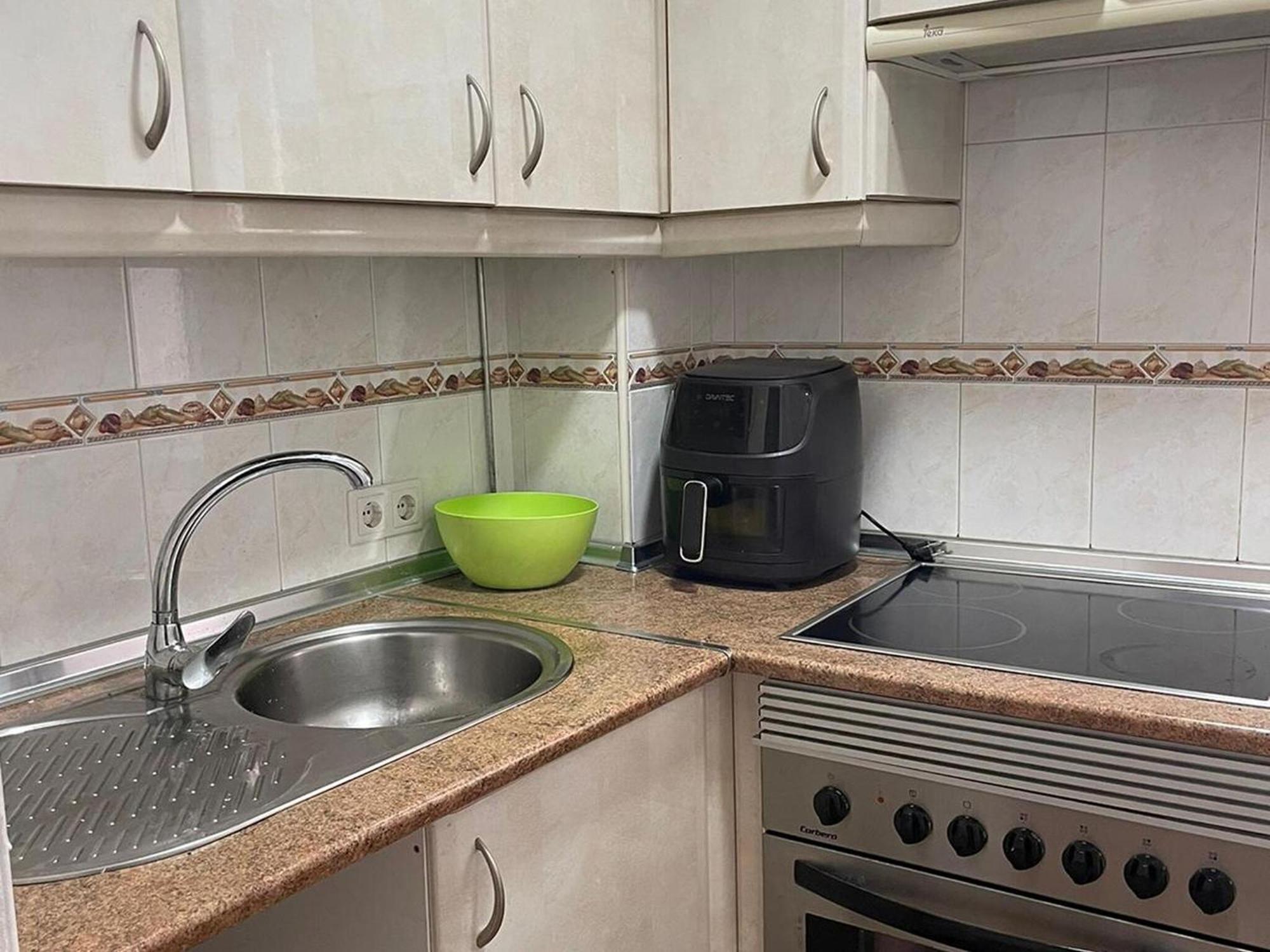 Apartamento Cosy With Shared Balcony Sevilla