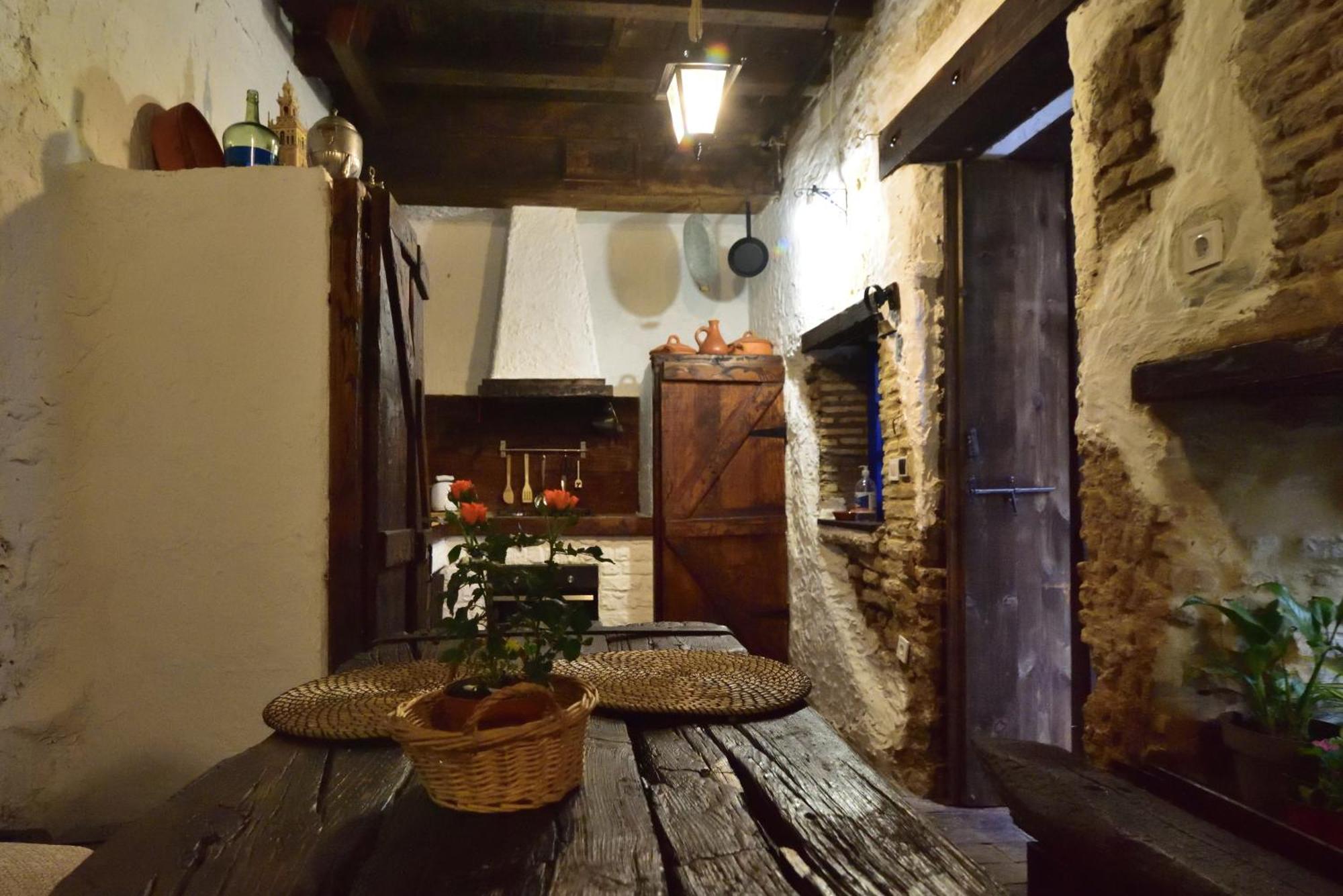 Casa Tenorio Barrio De Santa Cruz Holiday home *
