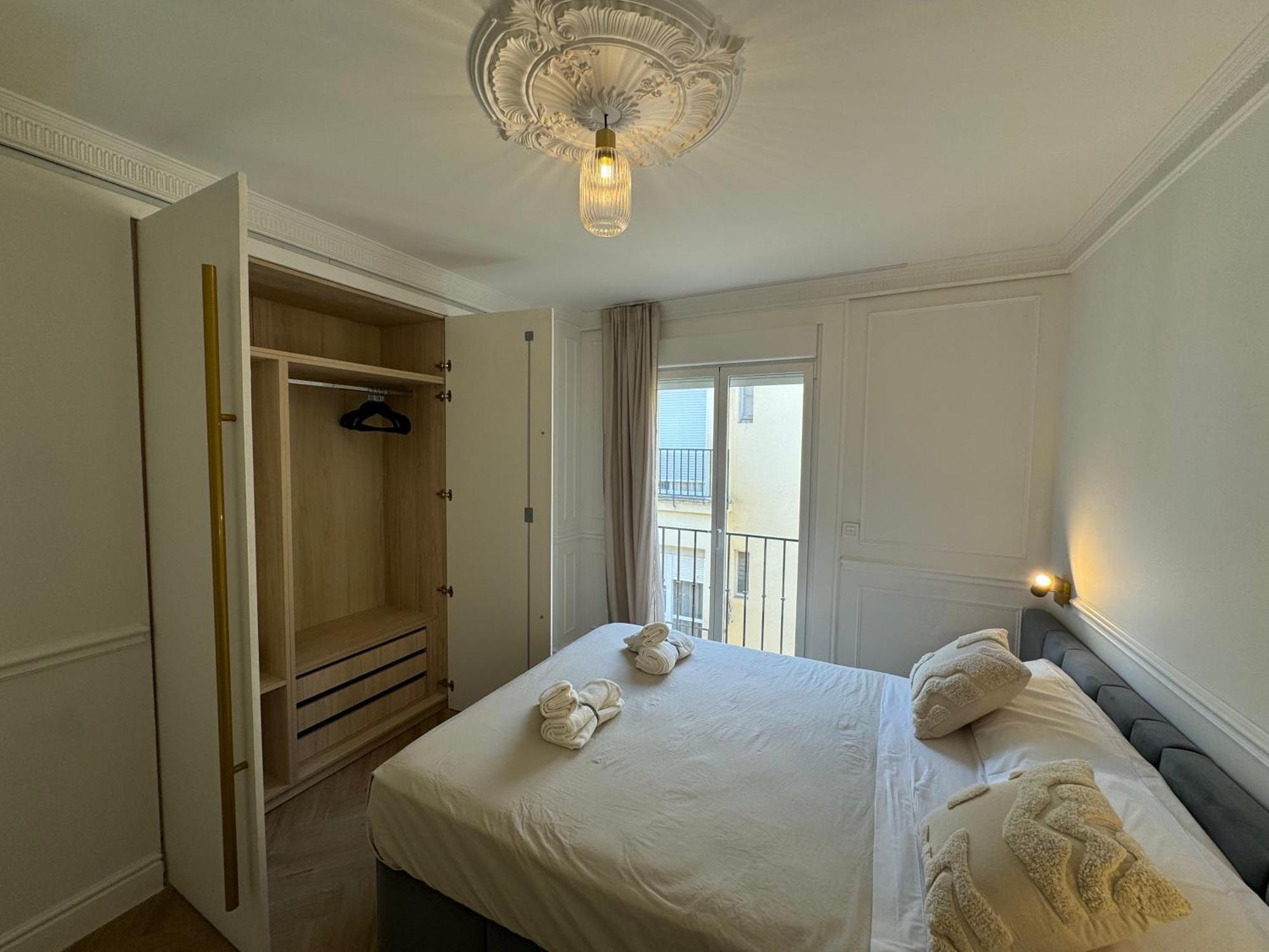 Luxury Cathedral Views In * Seville