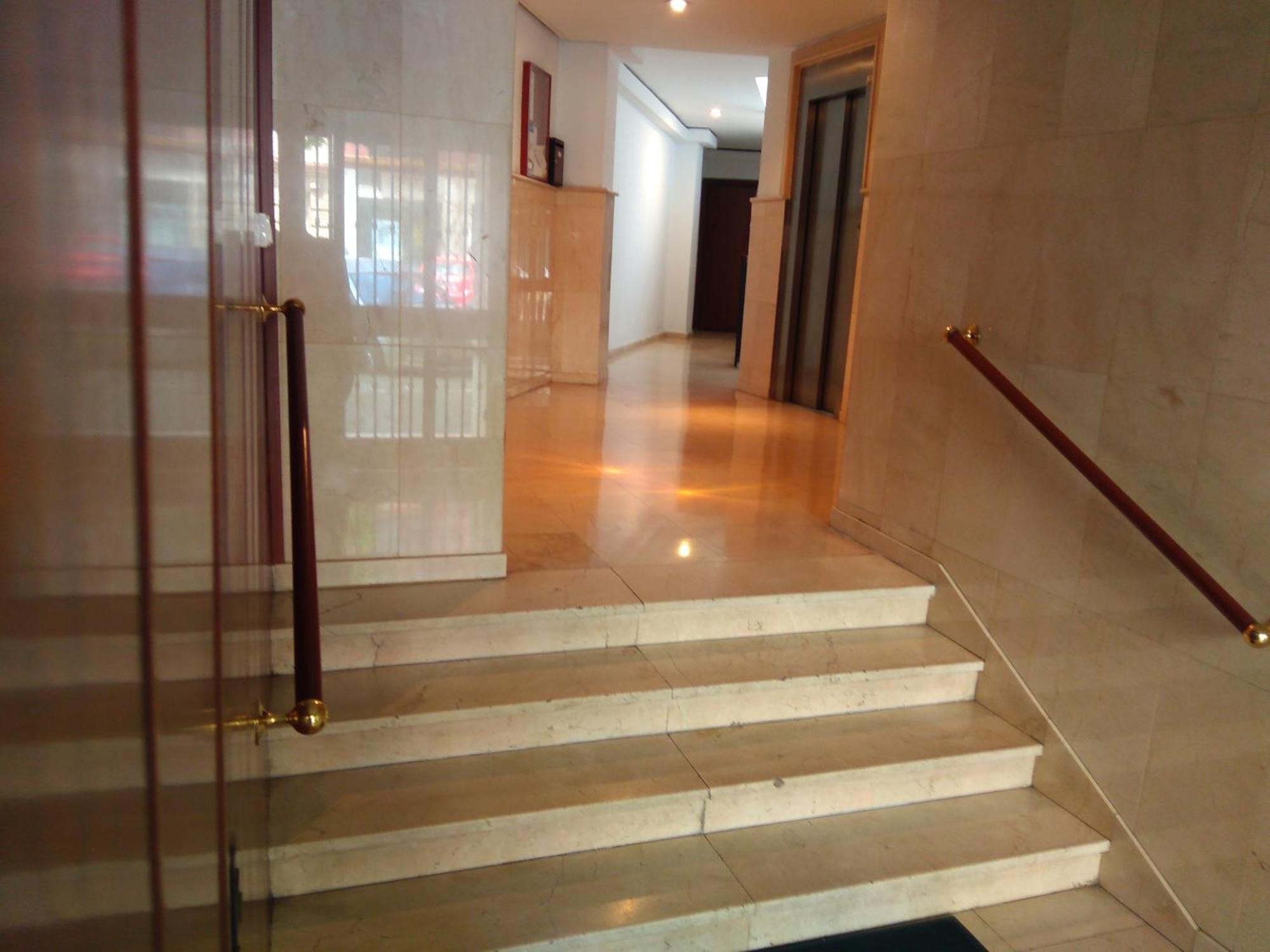 Piso 6 Junto Al Acueducto. A Pasos Del Centro *