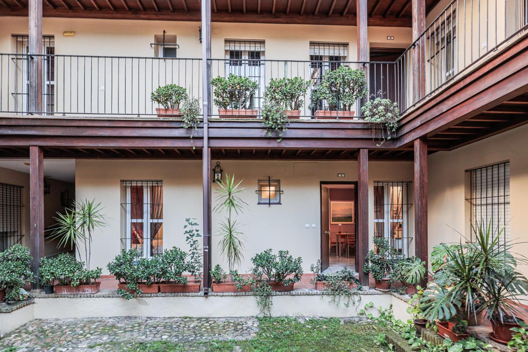 San Jacinto Location Triana * Sevilla