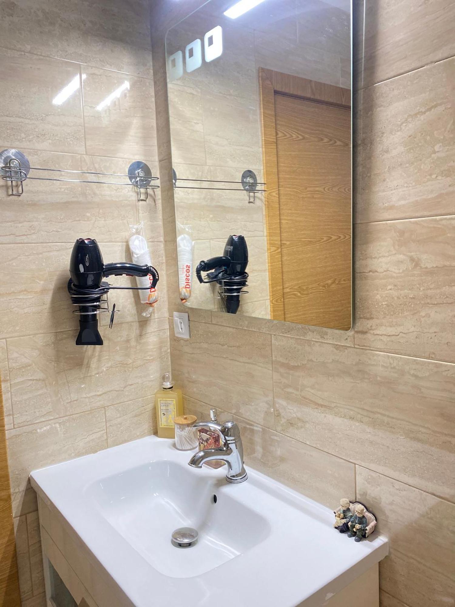 Homestay Shared Apartment! Piso Compartido! общая квартира! *