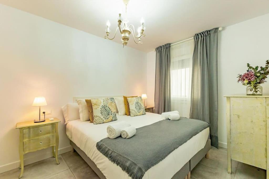 Apartment Cardenal Cervantes Deluxe By Valcambre Seville