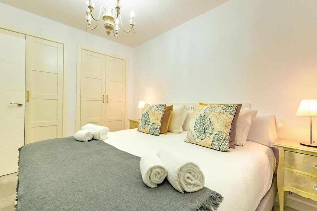 Cardenal Cervantes Deluxe By Valcambre Apartment Seville