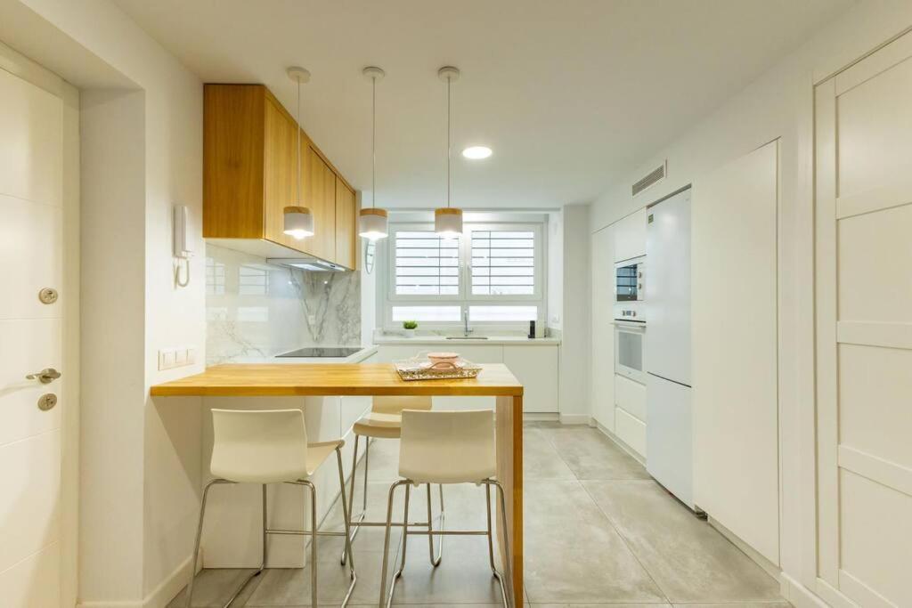 Apartment Cardenal Cervantes Deluxe By Valcambre Seville