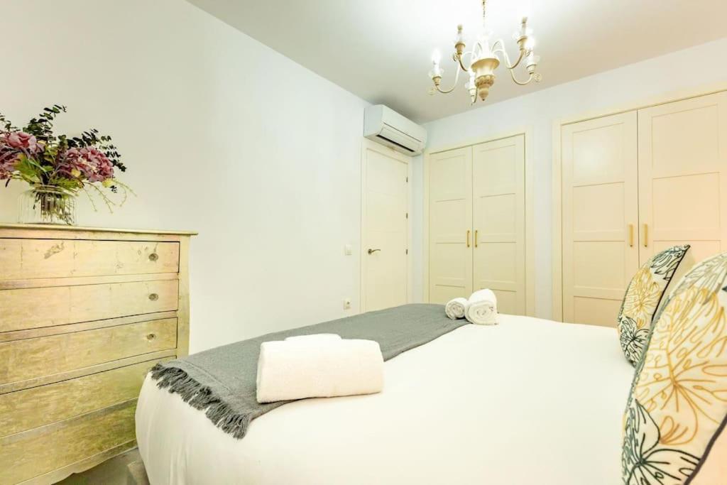Cardenal Cervantes Deluxe By Valcambre Apartment