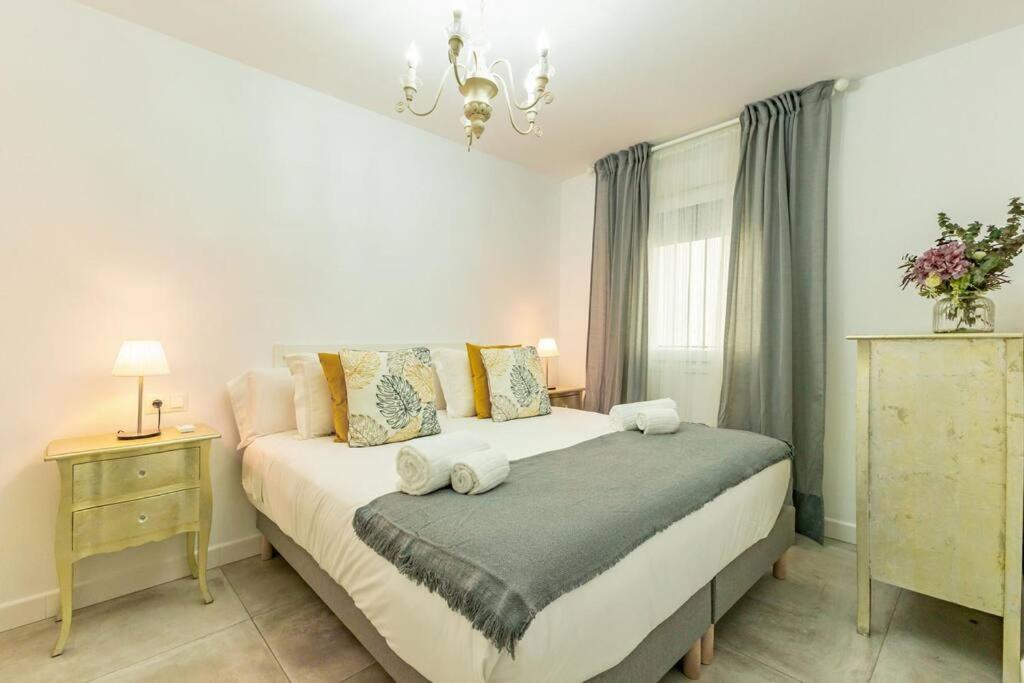 Cardenal Cervantes Deluxe By Valcambre Apartment Seville