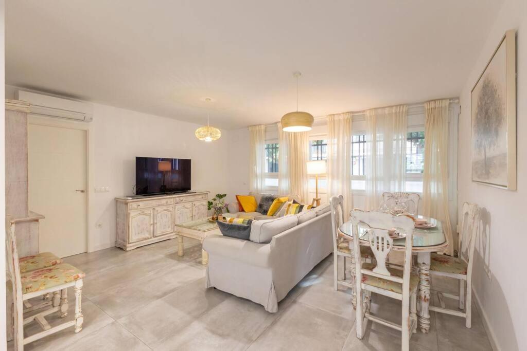 Apartment Cardenal Cervantes Deluxe By Valcambre Seville