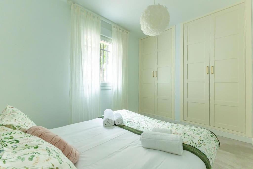 Cardenal Cervantes Deluxe By Valcambre Apartment Seville