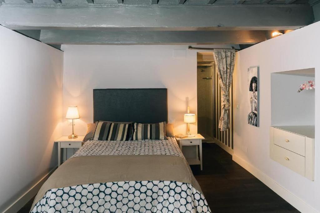 Esencia De Apartamento Sevilla