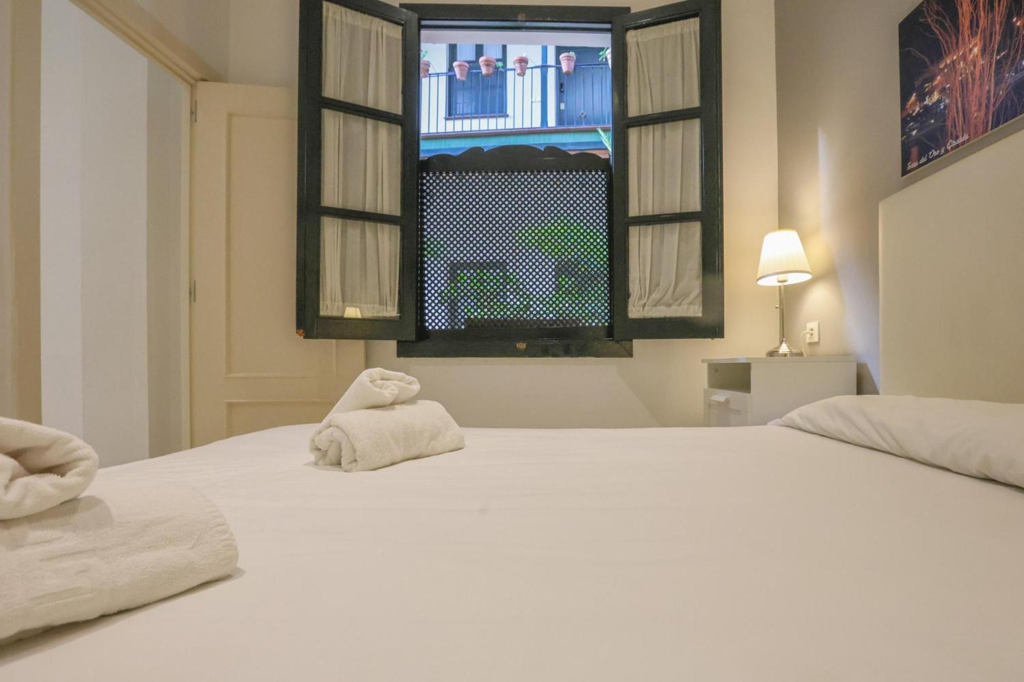 Apartamento Patio De La Cartuja - 4 Pax *