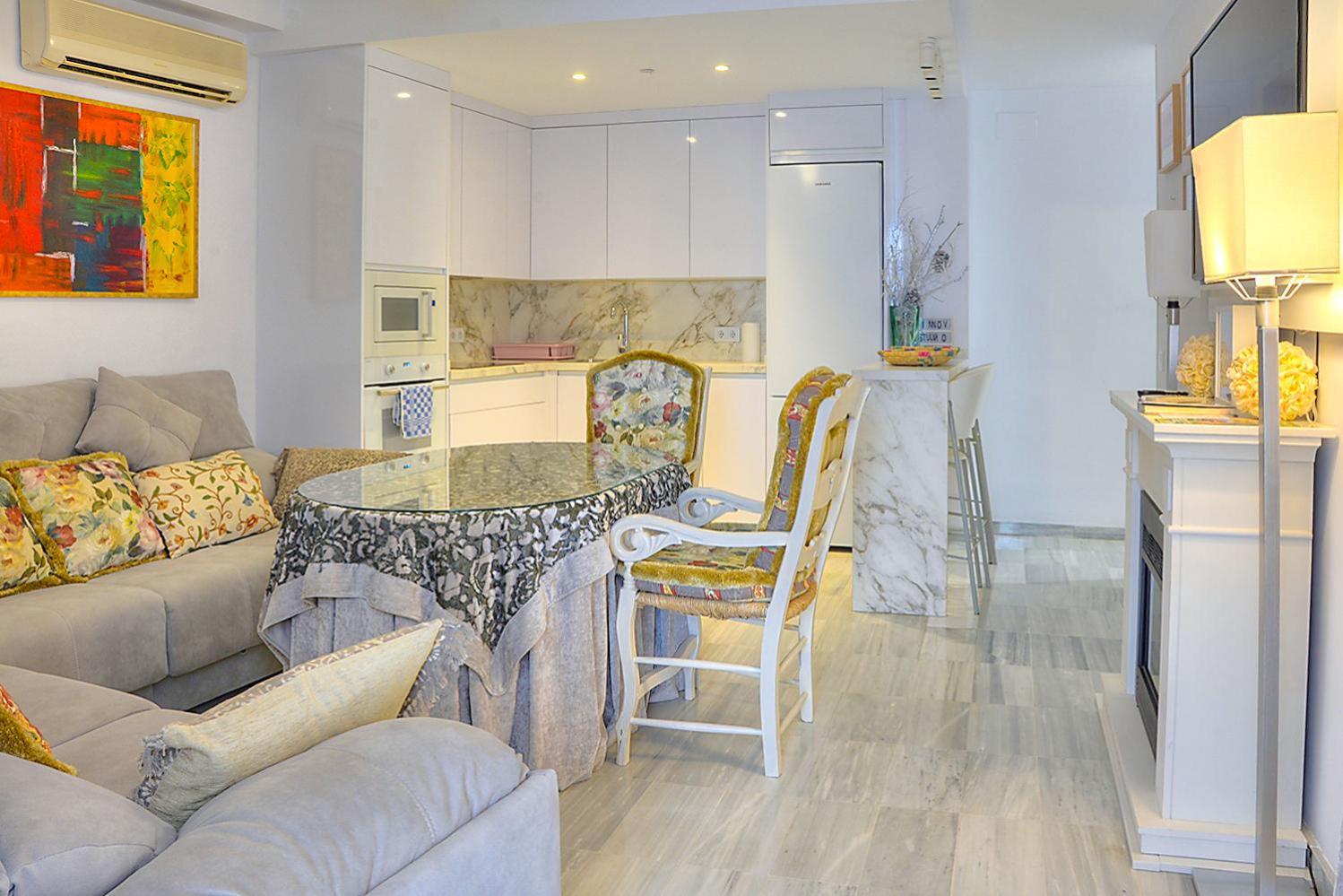 Apartment Calle Betis Seville