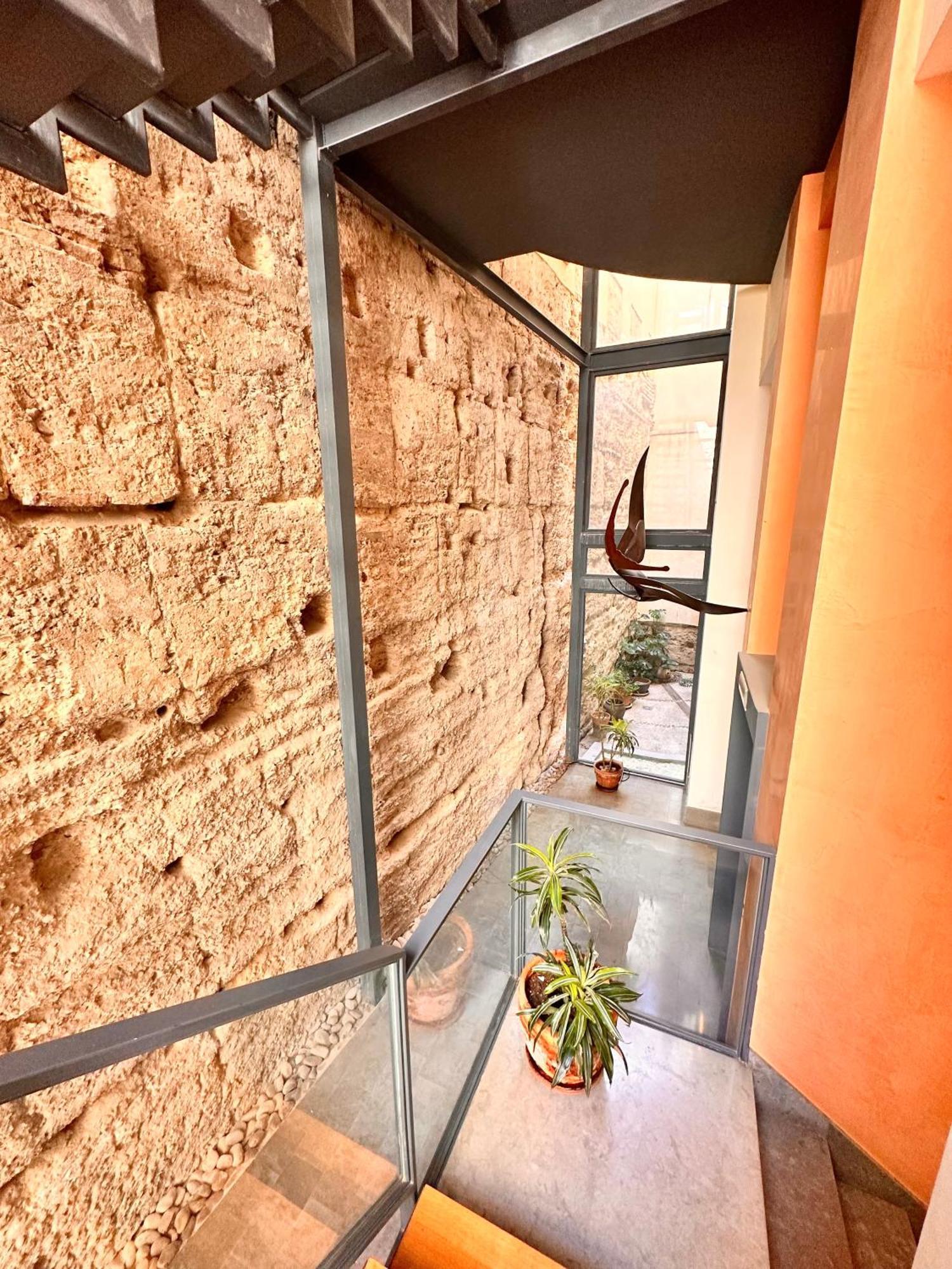 Apartment Penthouse Near Cathedral Private Rooftop Private Parking *