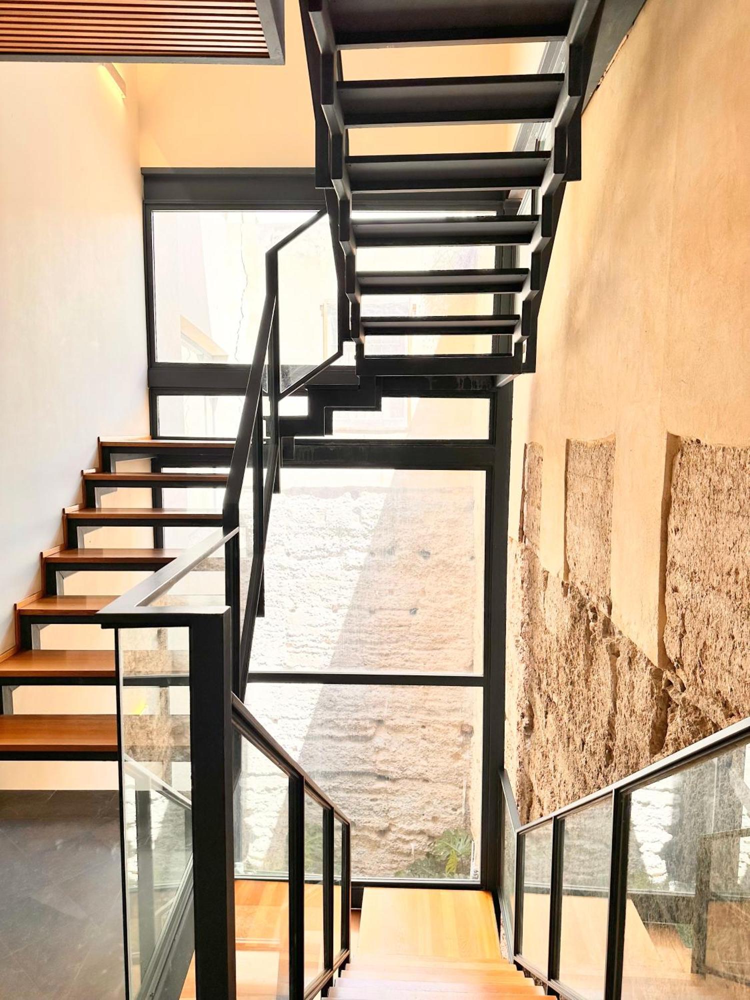 Apartment Penthouse Near Cathedral Private Rooftop Private Parking *