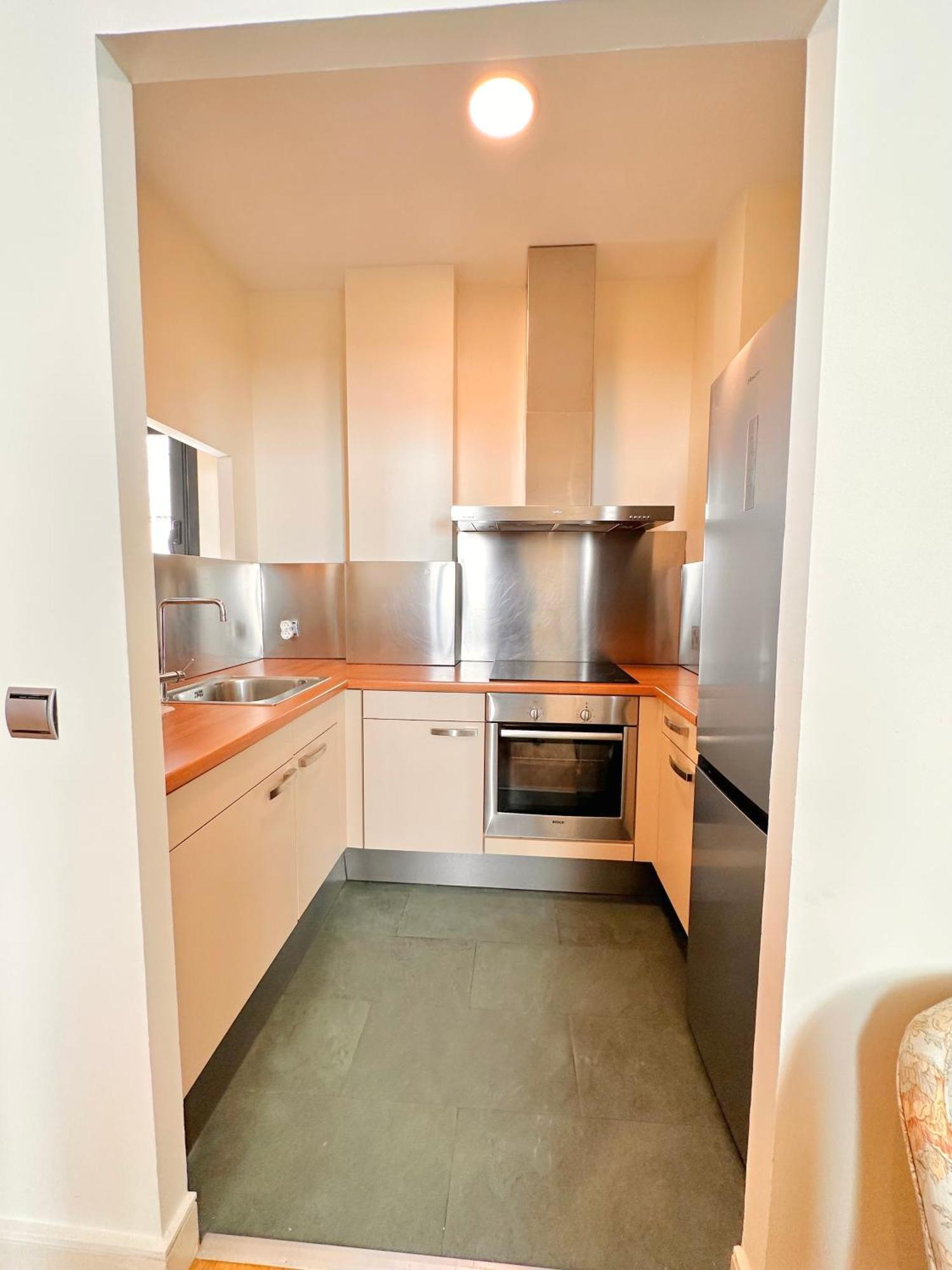 Apartment Penthouse Near Cathedral Private Rooftop Private Parking *