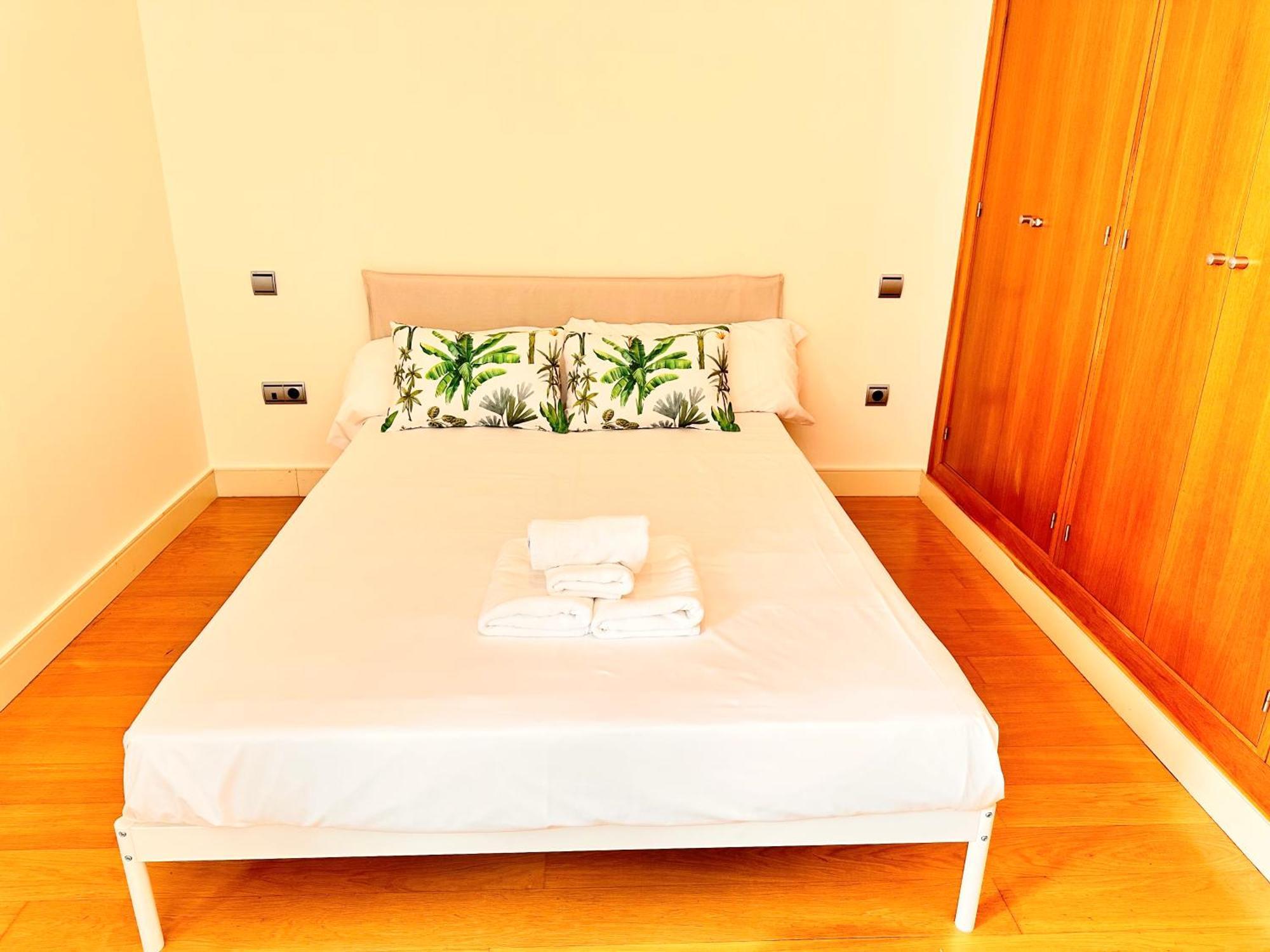 Apartment Penthouse Near Cathedral Private Rooftop Private Parking Seville