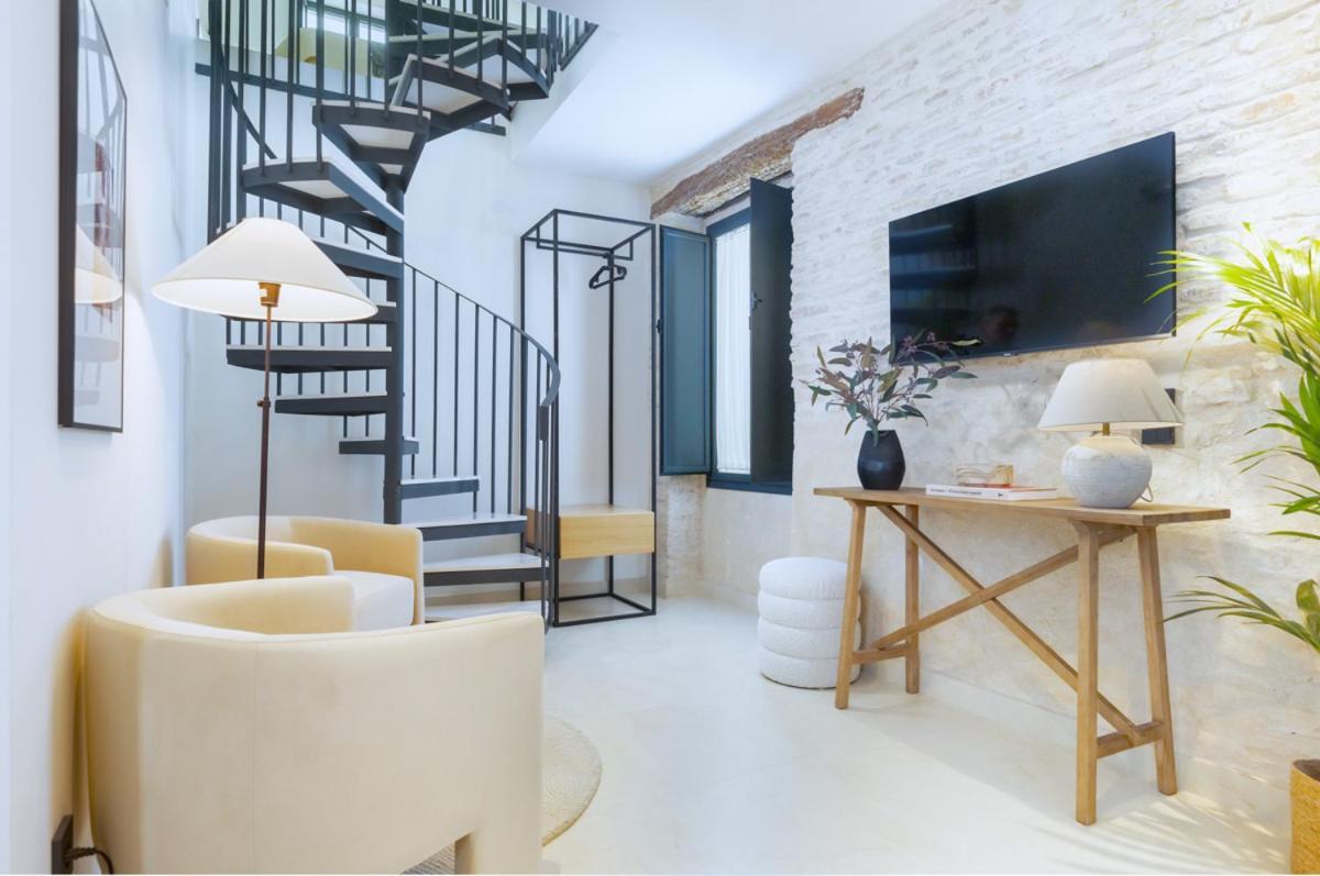 Luxurious Duplex 1bd 1bth Over Casa Pilatos * Seville