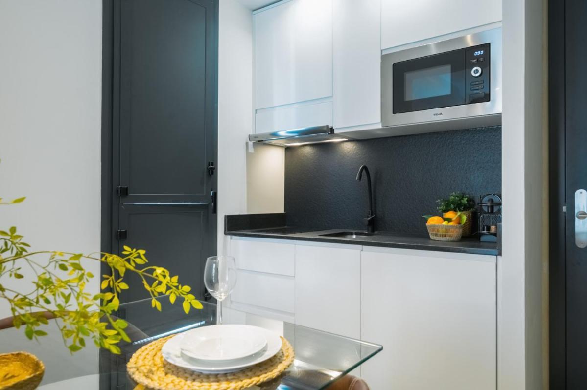 Luxurious Duplex 1bd 1bth Over Casa Pilatos Apartment *