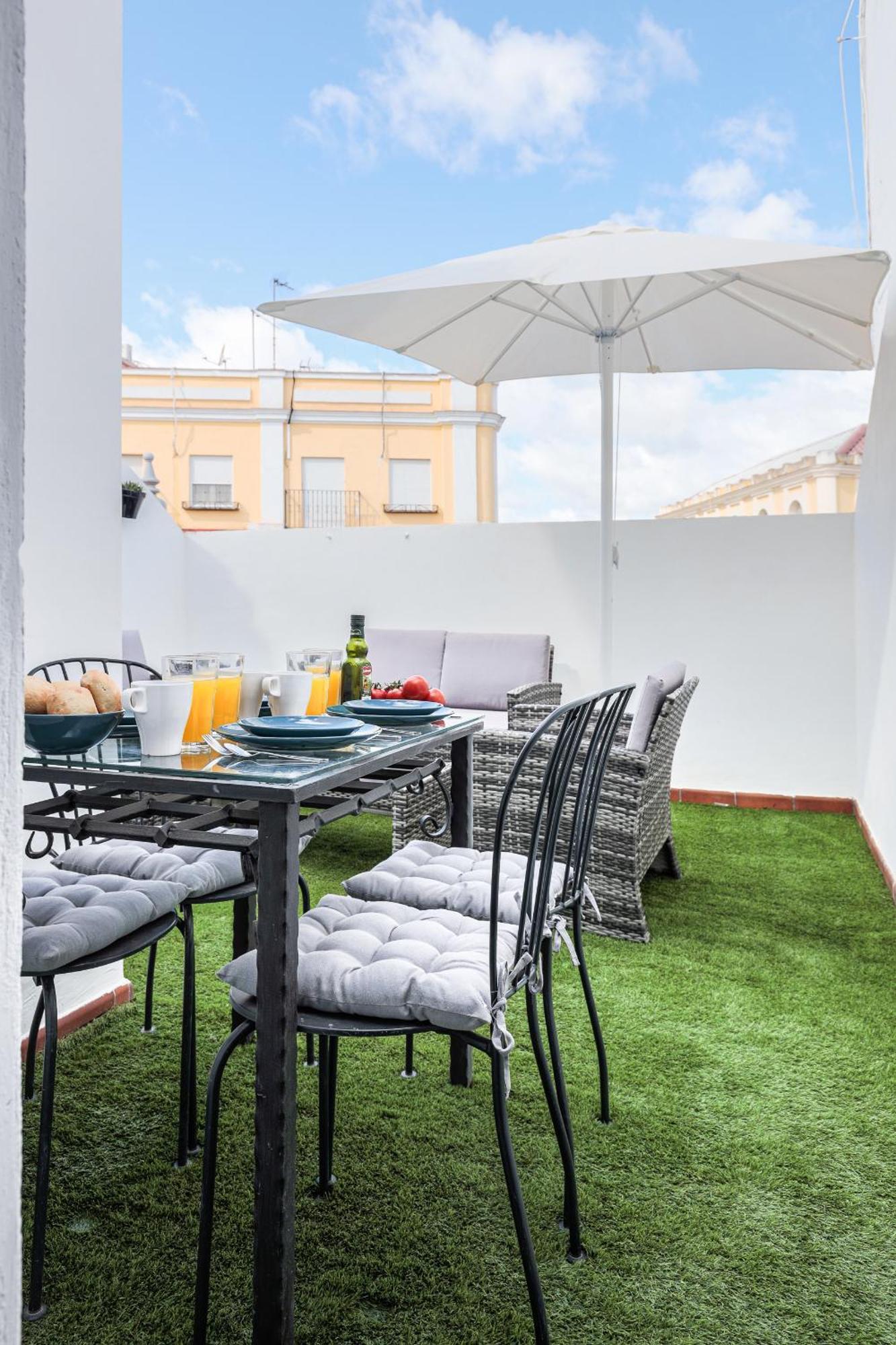 Bonito Duplex Con Terraza Calle Feria *
