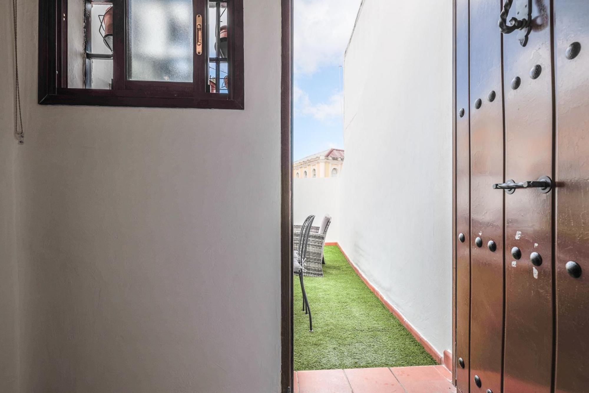 Bonito Duplex Con Terraza Calle Feria Apartment *