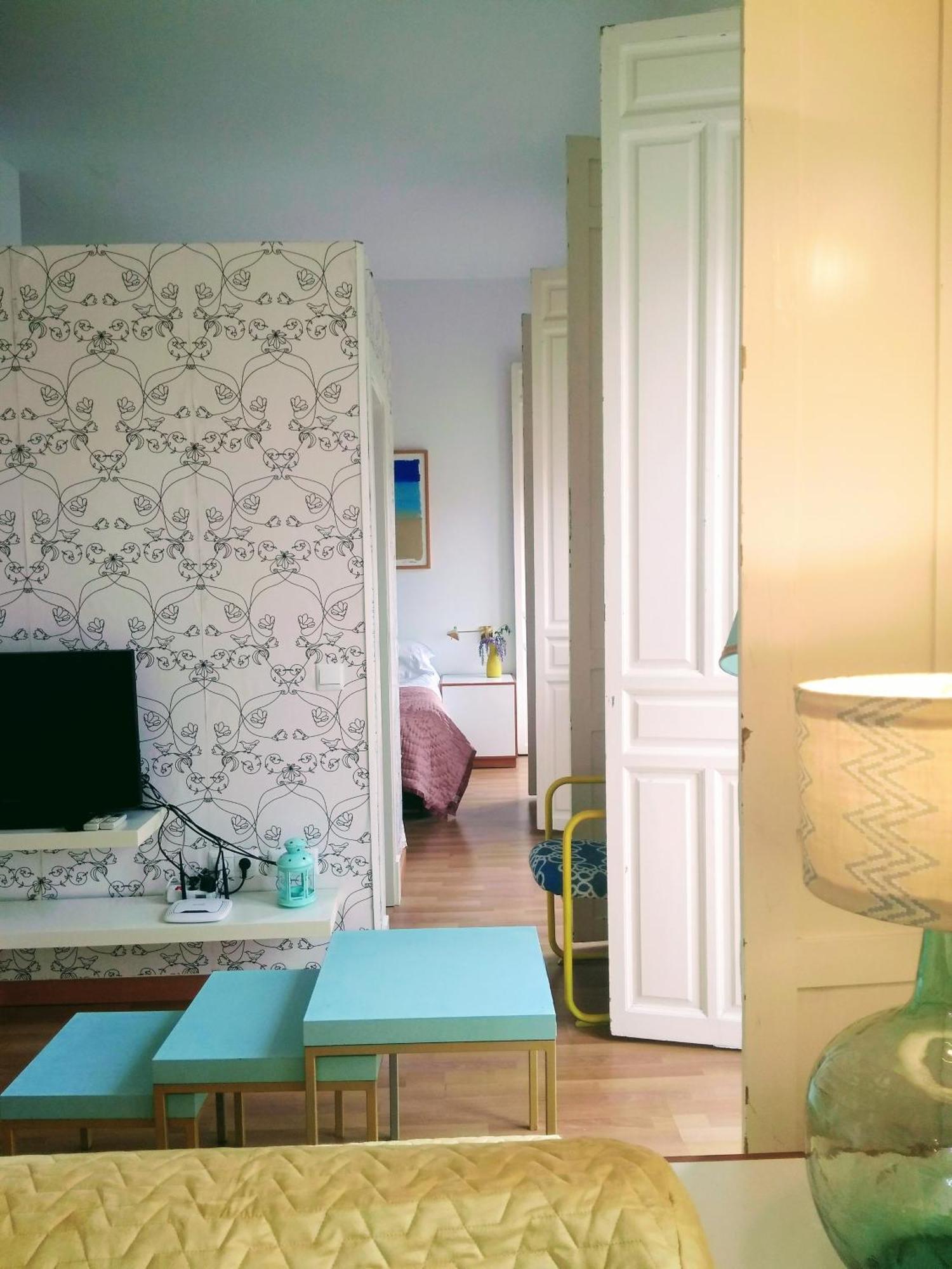 Apartment Homeyseville- Lovely In City Center, Parking Optional Seville