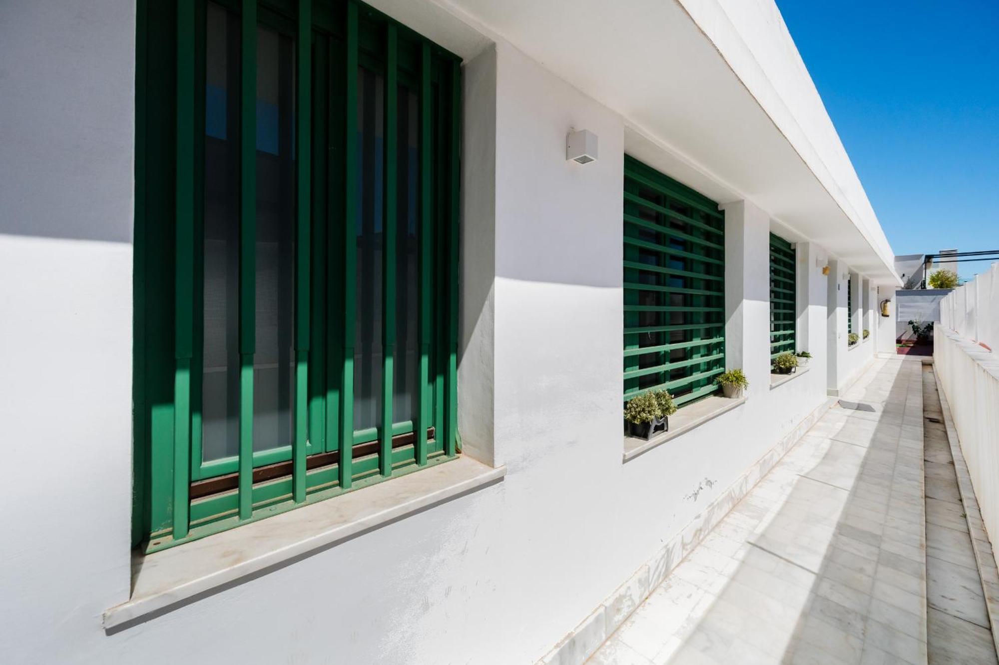 Apartamento Penthouse Con Terraza- 2d 2b- Triana Sevilla