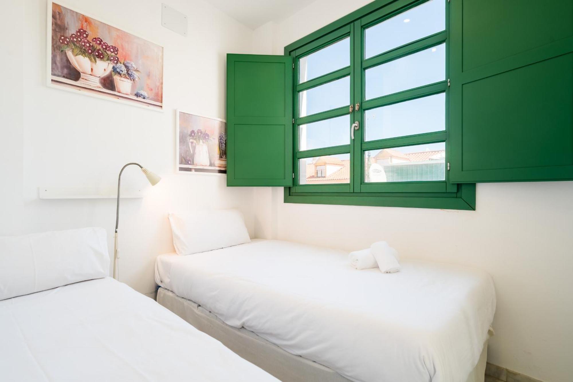Apartamento Penthouse Con Terraza- 2d 2b- Triana *