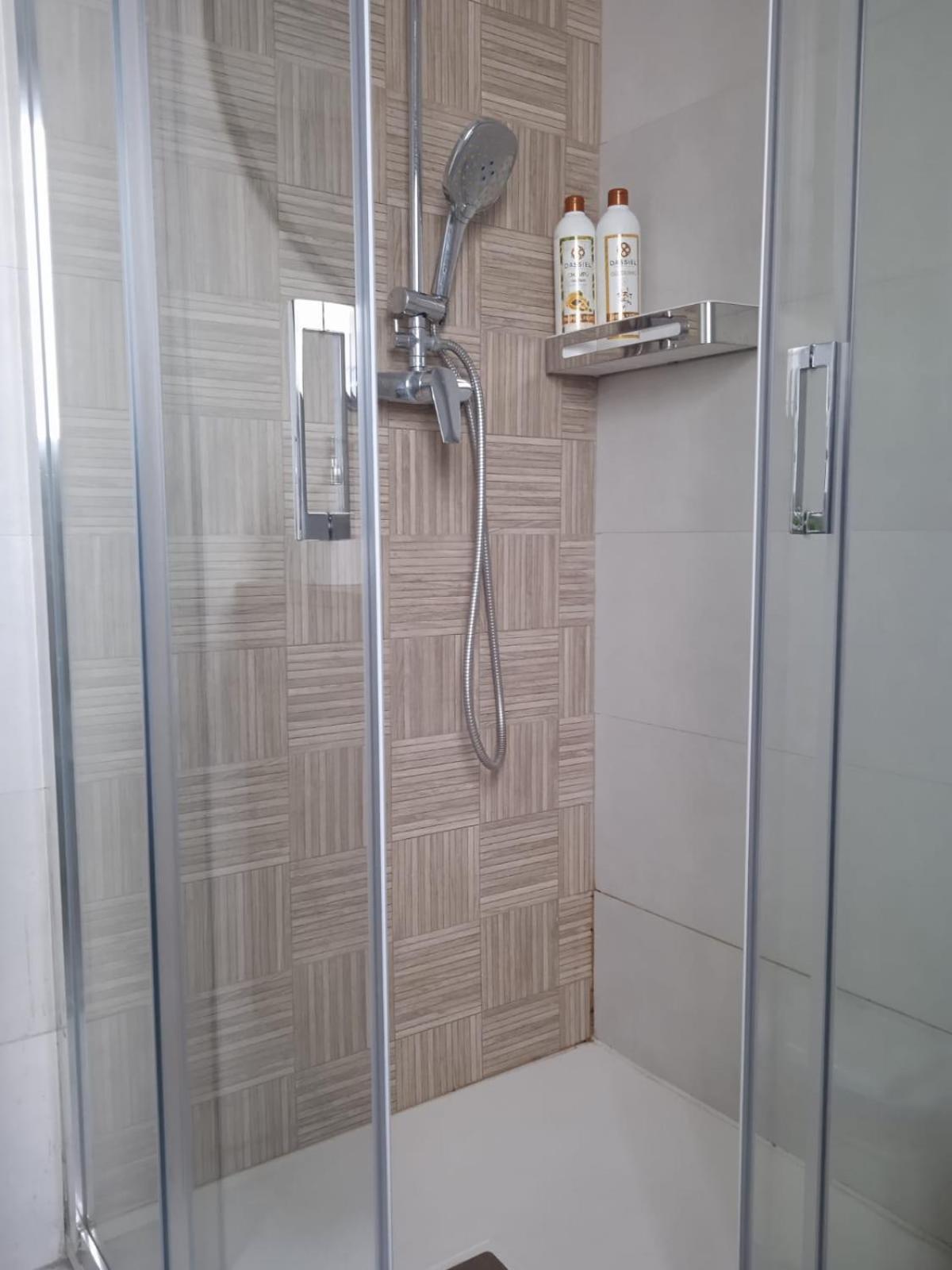 Charming & Quiet In Plaza Del Salvador Apartment