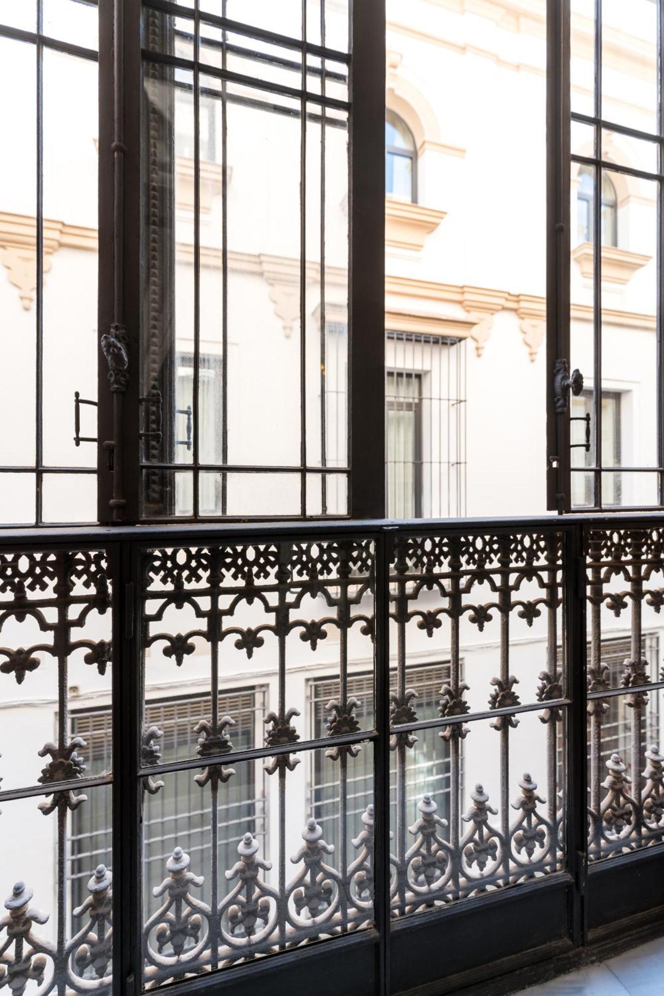Aoa Plaza Nueva Luxury Apartment Seville