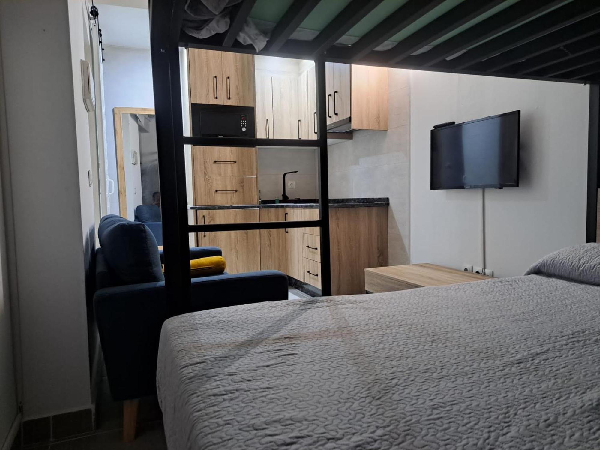 Triana75 Apartment