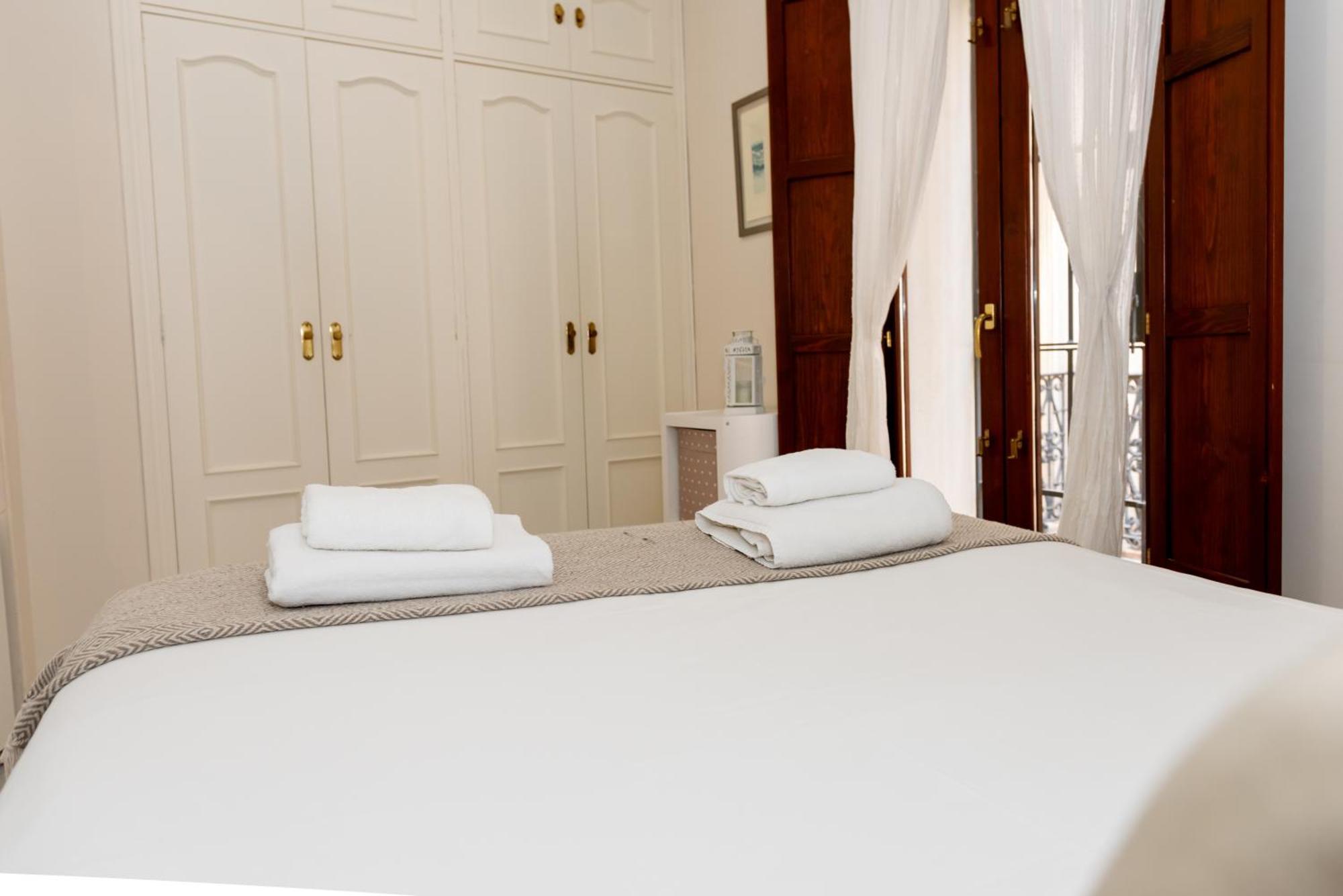 Charming & Quiet In Plaza Del Salvador Apartment Seville