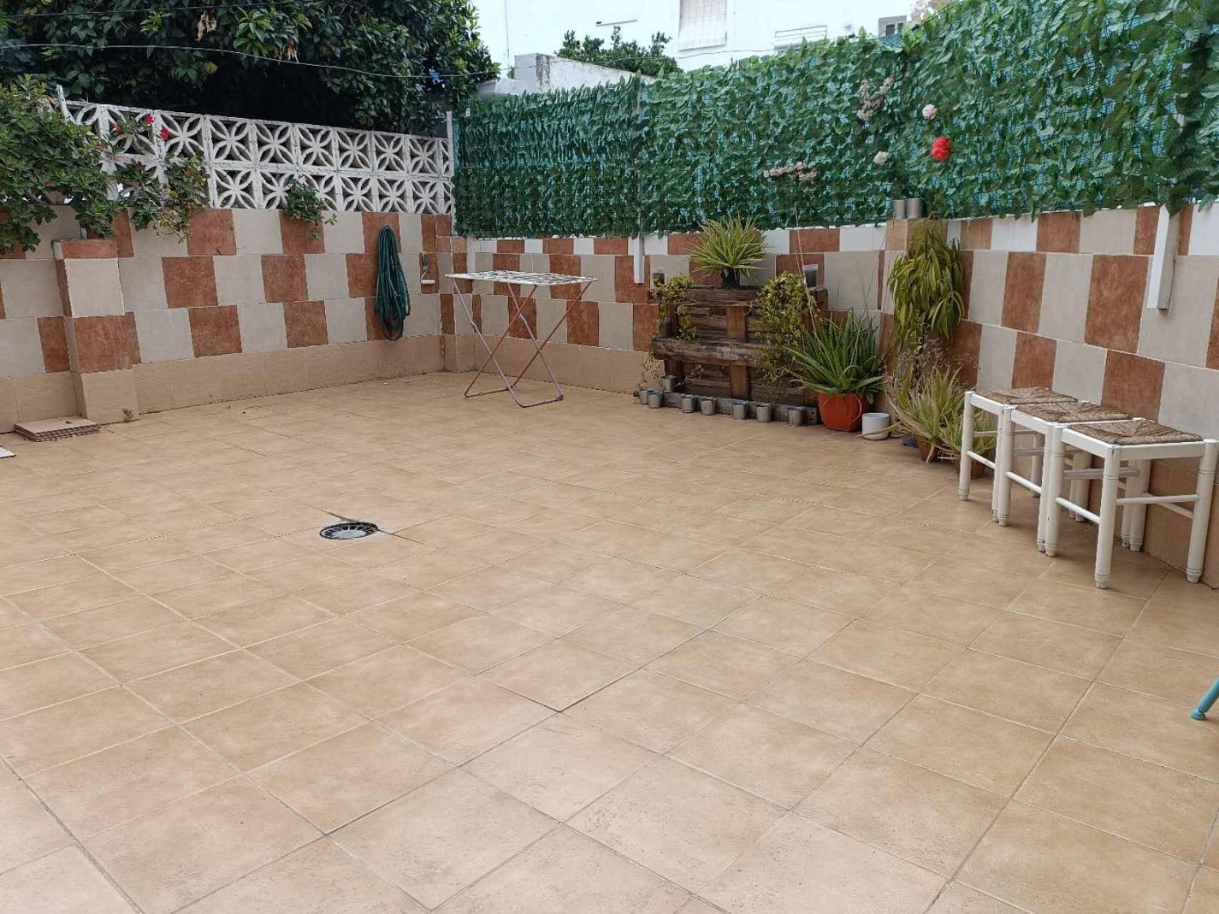 8 Mins Walk To Train Station Cost Youth Apartment Seville