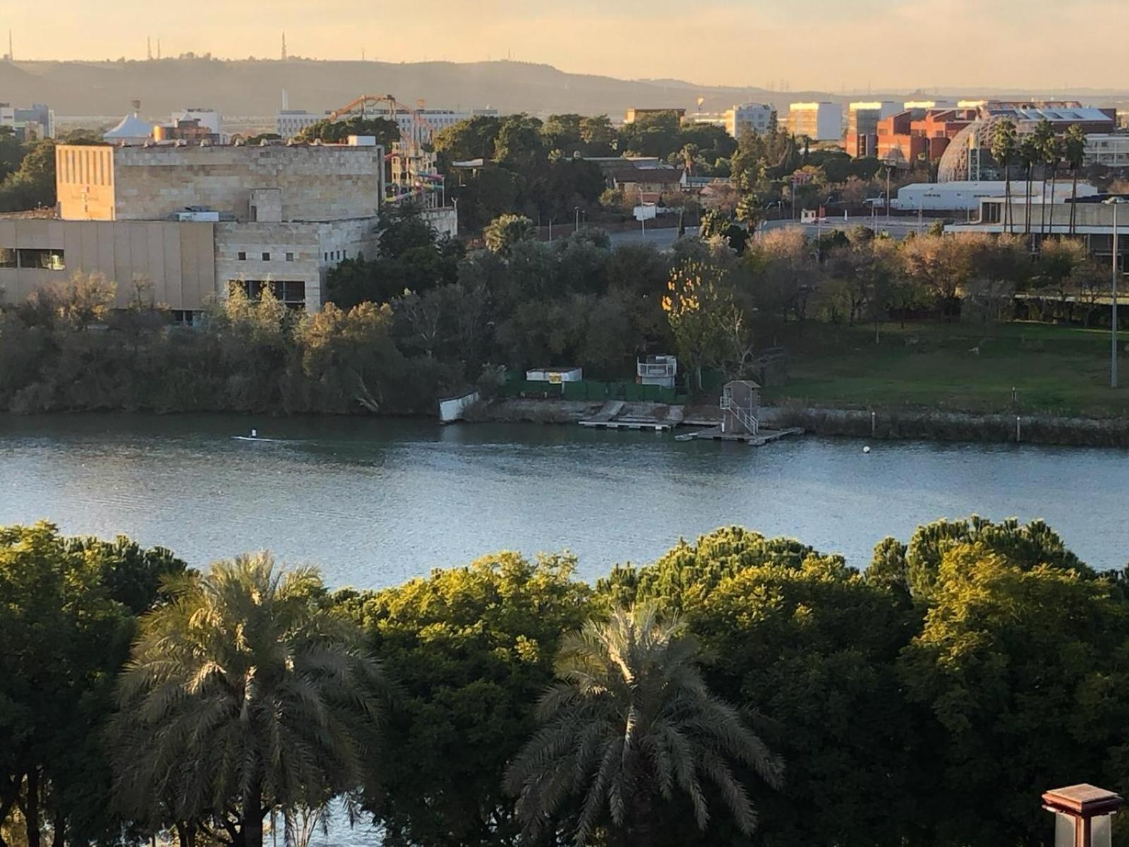 Tu Oasis De Lujo Junto Al Guadalquivir * Sevilla