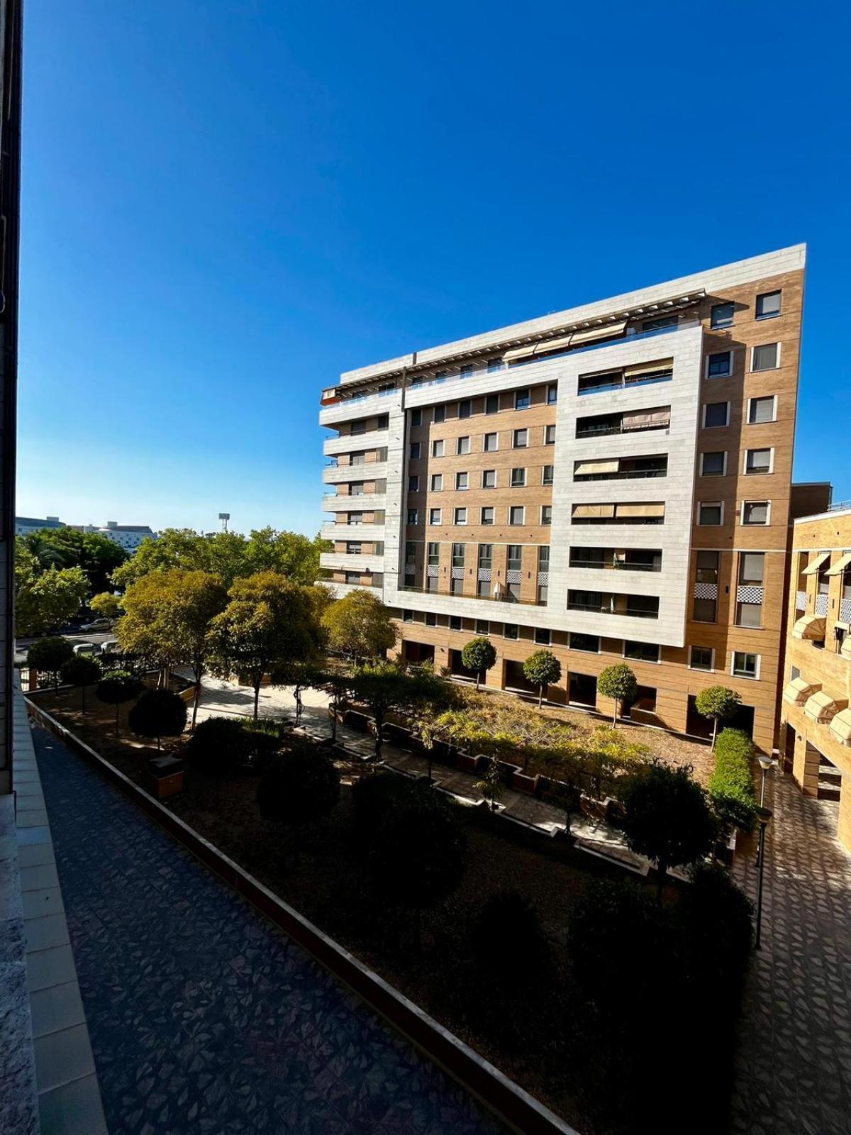 Tu Oasis De Lujo Junto Al Guadalquivir Apartamento Sevilla