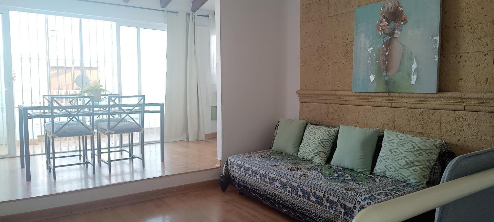 Atico Amistad Apartment *