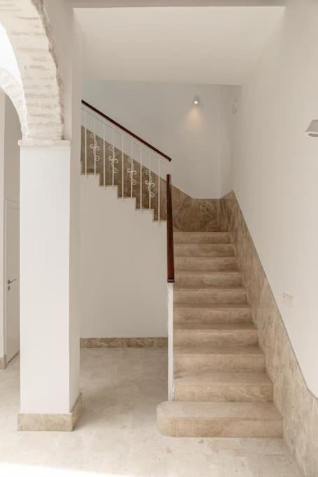Isg Puerta Jerez 01 Apartment Seville