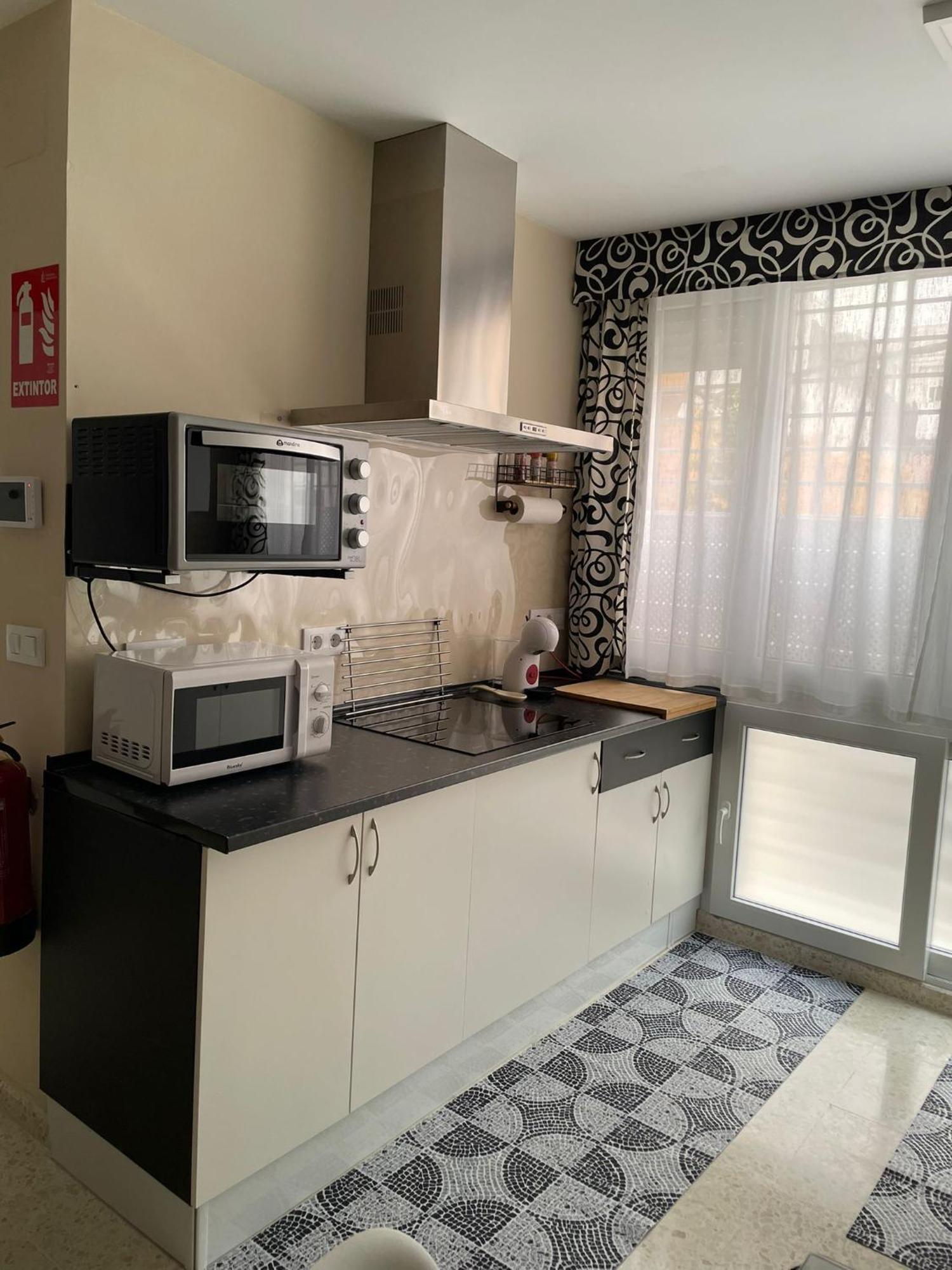Triana Con Encanto Apto Amplio Y Comodo Apartment