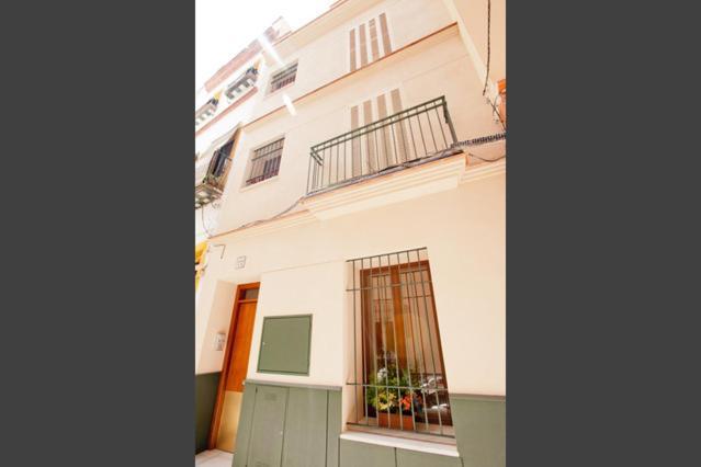 Walk To The Cathedral Duplex Arenal Apartment Seville