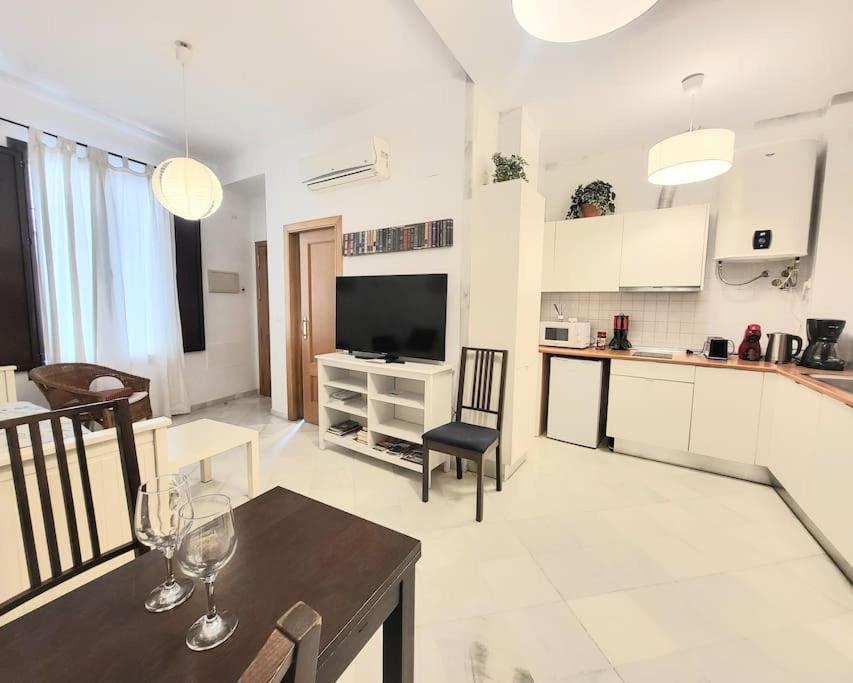 Walk To The Cathedral Duplex Arenal Apartment