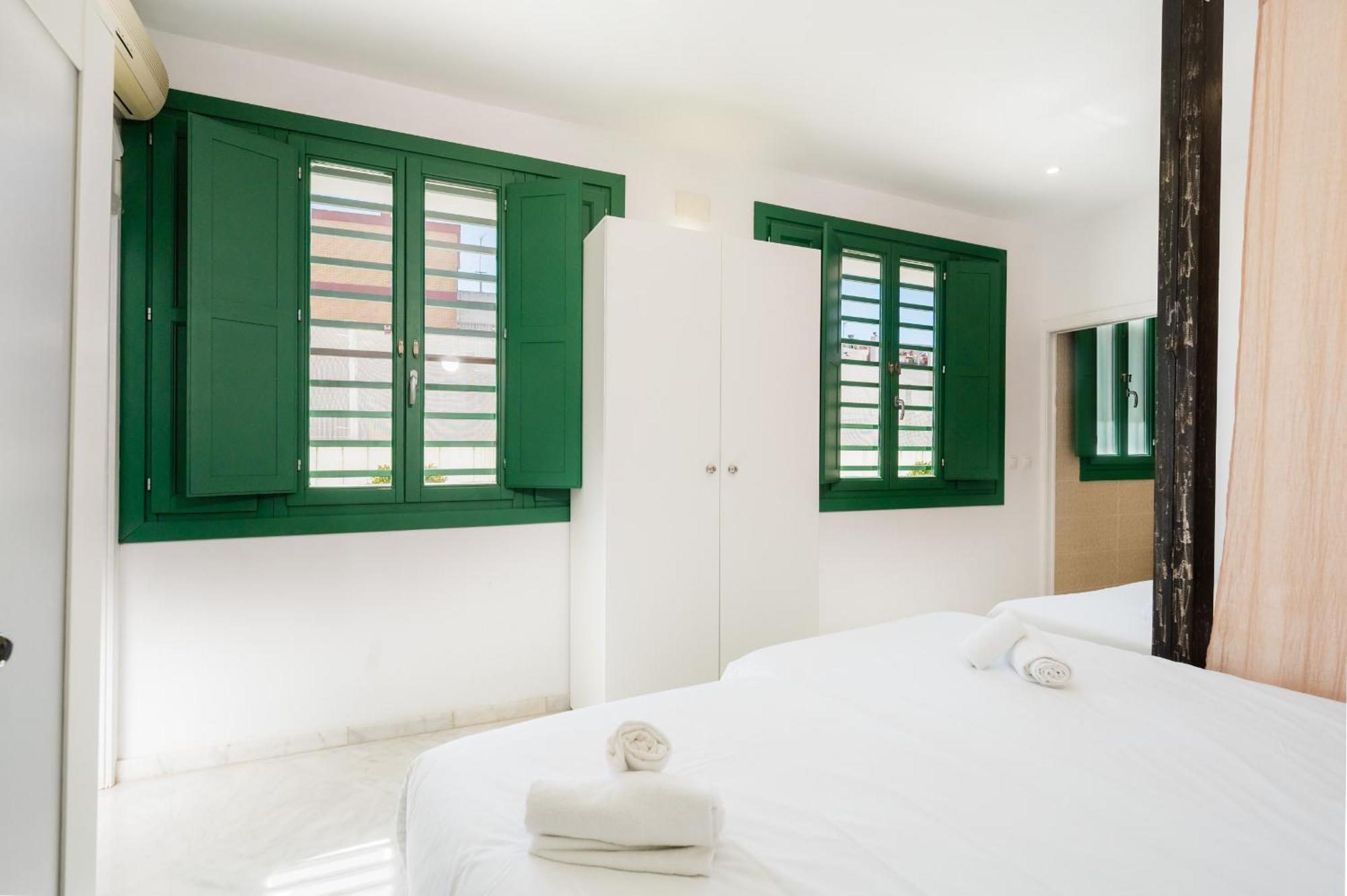 Apartamento Penthouse Con Terraza- 2d 2b- Triana